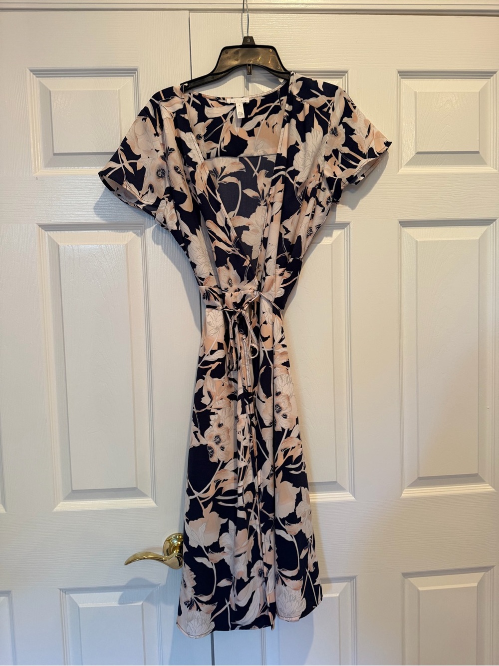 Leith Floral V-Neck Wrap Dress Navy Blue Pink Short Sleeve Midi Dress M